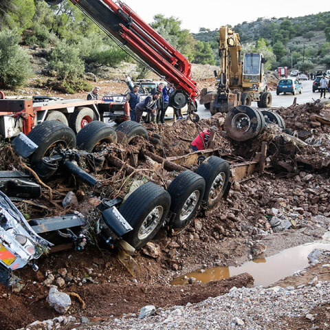 Μαγούλα - λάσπη