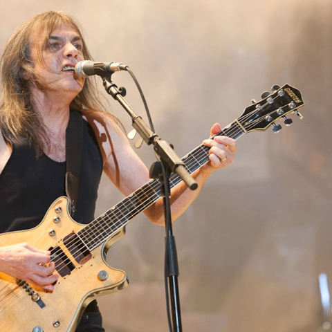 Πέθανε ο κιθαρίστας των AC/DC Μάλκομ Γιάνγκ  