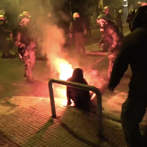 Αναβλήθηκε η δίκη των συλληφθέντων για τα επεισόδια στα Εξάρχεια