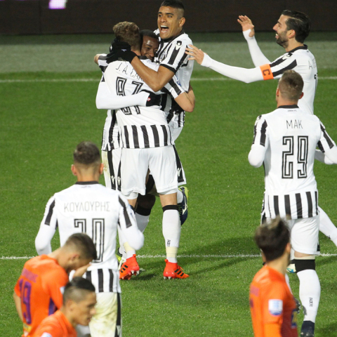 «Δικέφαλη» κορυφή με τύχη και βοήθεια (video)