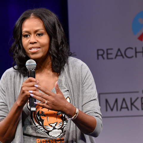 Μισέλ Ομπάμα: «Έχω αρρωστήσει» με τις καταγγελίες για σεξουαλική παρενόχληση 