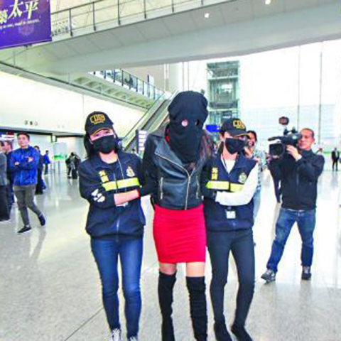 Συνελήφθη Ελληνίδα μοντέλο στο Χονγκ Κονγκ με μεγάλη ποσότητα κοκαΐνης