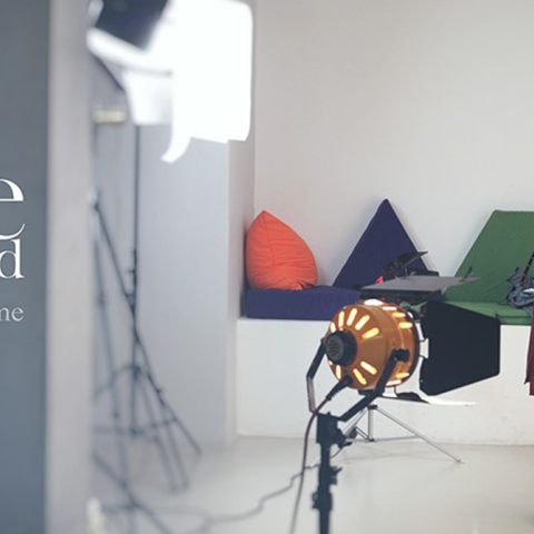 Είκοσι πρόσφυγες που ζουν στην Αθήνα, καταγράφουν την προσωπική τους ιστορία, στο πλαίσιο έκθεσης στο ΕΜΣΤ