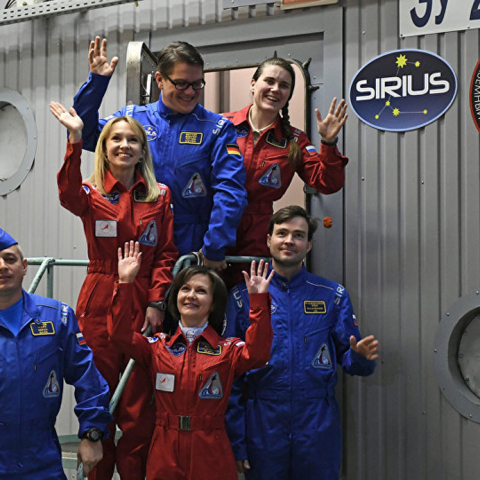 Το πλήρωμα του πειραματικού xερσαίου «διαστημοπλοίου» SIRIUS «επέστρεψε» στη Γη από τη Σελήνη