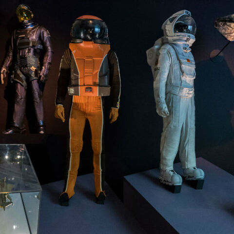 Στη sci-fi Στέγη διακτινίζεσαι. May the force be with you. 