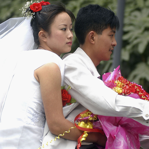 Πεθερά αυτοκτόνησε γιατί η μέλλουσα νύφη της παραήταν… κοντή 