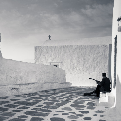 Έρευνα: Οι άνθρωποι που επιλέγουν να ζουν μόνοι τους συνήθως είναι πιο δημιουργικοί