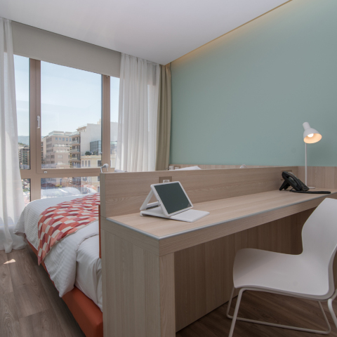 Στο KubicHotel σβήνεις το φως και κλείνεις τον κλιματισμό από το κινητό σου