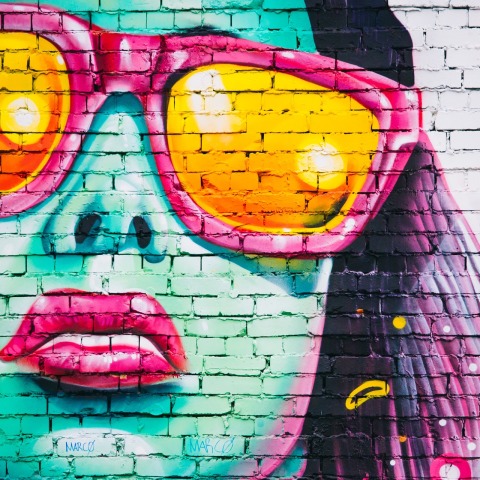 graffiti-wall-1209761_1920.jpg