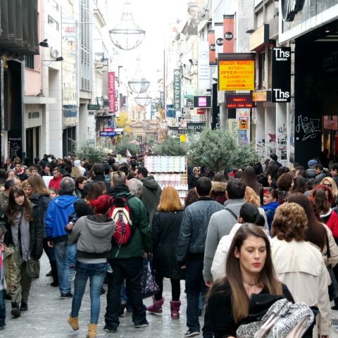 Ανοιχτά τα εμπορικά τις δύο τελευταίες Κυριακές του χρόνου 