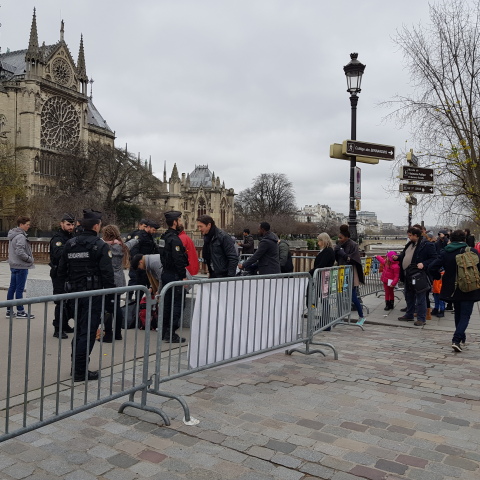  Αυξημένα μέτρα ασφαλείας στο Παρίσι 