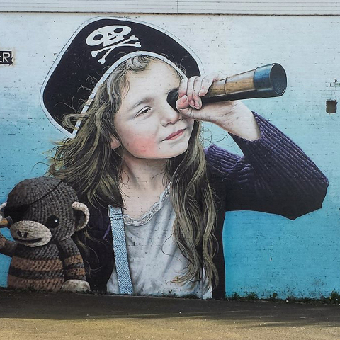pirate-girl-by-rogue-one-barras-glasgow.jpg
