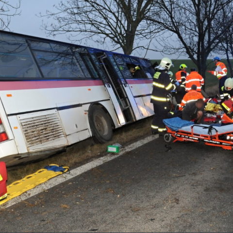 bus-crash2342342.jpg