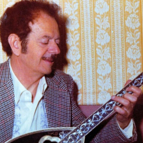 Ο Βασίλης Τσιτσάνης