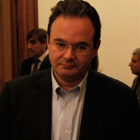 papakonstantinou.jpg
