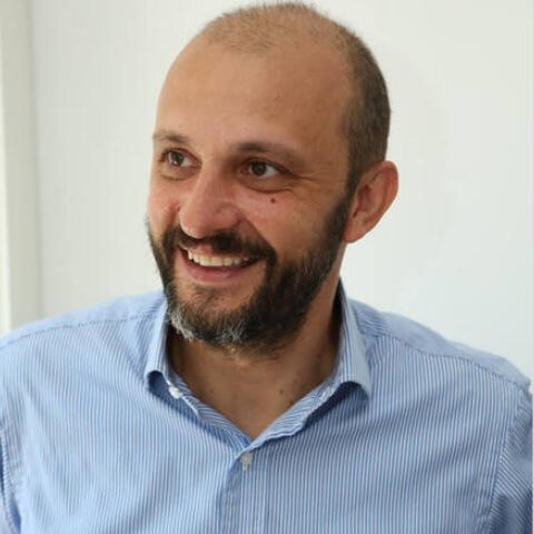 «Έφυγε» σε ηλικία 48 ετών ο δημοσιογράφος Νίκος Τσίτσας 