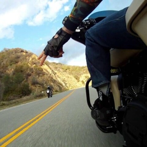 Μηχανοκίνητες διαδηλώσεις στη Γαλλία ενάντια στο όριο ταχύτητας στα 80χλμ./ώρα 