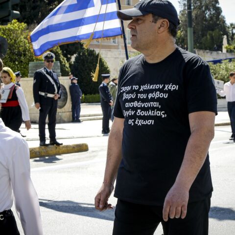 Ο δάσκαλος που κέρδισε τις εντυπώσεις στην παρέλαση 