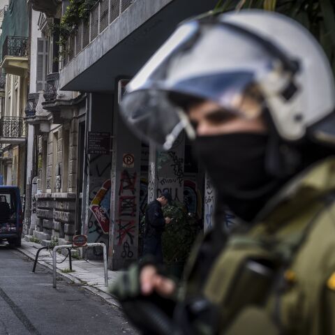 Επίθεση Χρυσαυγιτών στον Πειραιά καταγγέλλουν μέλη της ΟΡΜΑ 