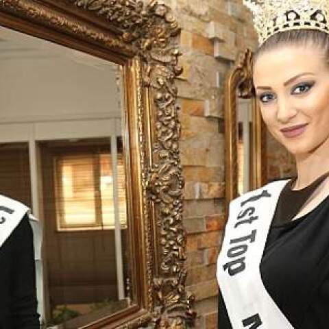 Η Τουρκάλα μοντέλο που απειλεί την Ελλάδα με… οθωμανικά χαστούκια 