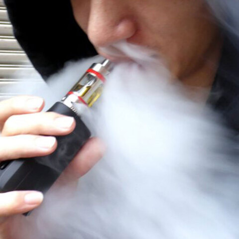 e-cig.jpg
