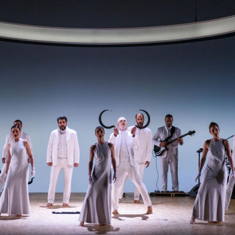 «Βάκχες» στη Στέγη Γραμμάτων και Τεχνών - Κεντρική Σκηνή