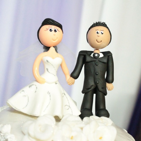 wedding-cake-toppers-115556_1920.jpg