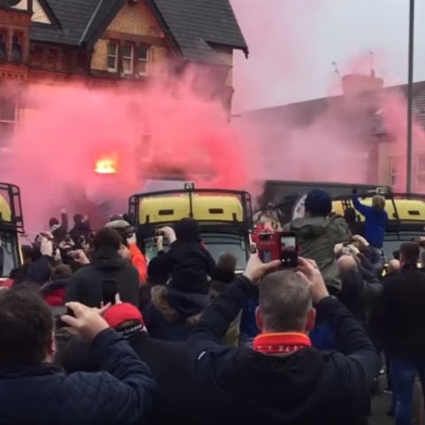 172_liverpool_fans_throw_bottles_at_manchester_city_coach_youtube.jpg