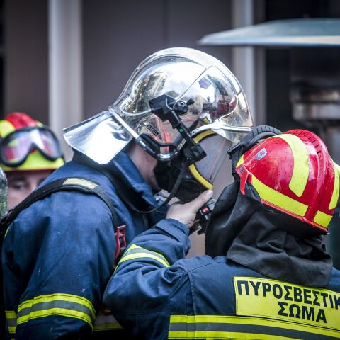 Λεωφορείο άρπαξε φωτιά στην Ποσειδώνος 