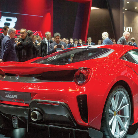 Ferrari 488 Pista: Κινητήρας V8 4.0 λίτρων, απόδοσης 720 ίππων και ροπή 770 Nm. 0-100 χλμ./ώρα σε 2.85’’