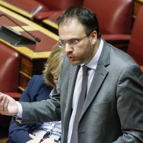 Δεν μπορούμε να προχωρήσουμε με διαγραφές, λέει ο Θ. Θεοχαρόπουλος 