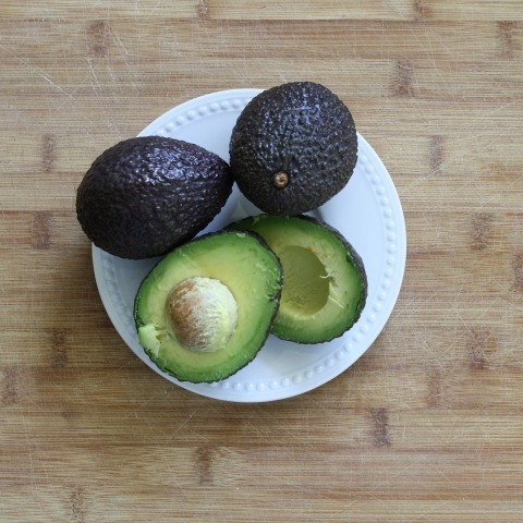 avocado-1386755_1920.jpg