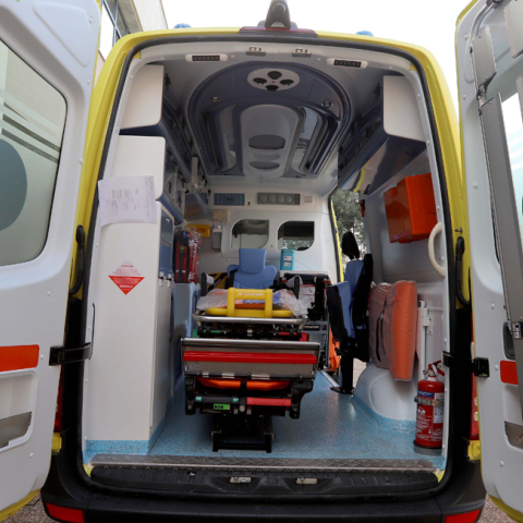 ambulance2342423.jpg