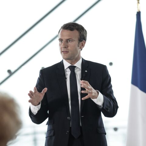 Ανοιχτή στήριξη Μακρόν σε Ματαρέλα 