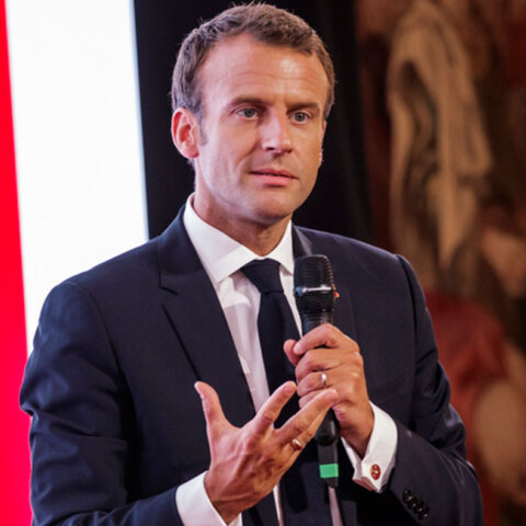 macron234232.jpg