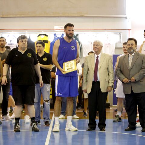 «Αντώνης Φώτσης» στο εξής το κλειστό μπάσκετ των Ιλισίων 