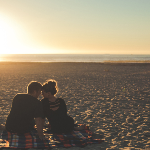 beach-california-couple-58572.jpg