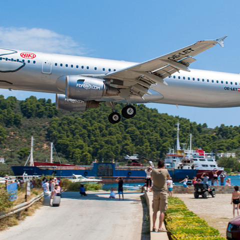 skiathos-airport.jpg