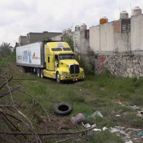 truck-mexico-dead.jpg
