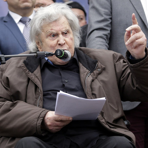 Μίκης Θεοδωράκης 