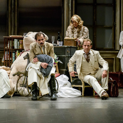 Άντον Τσέχωφ «Ο Βυσσινόκηπος», σκην. Κωνσταντίνος Μαρκουλάκης, θέατρο Χορν