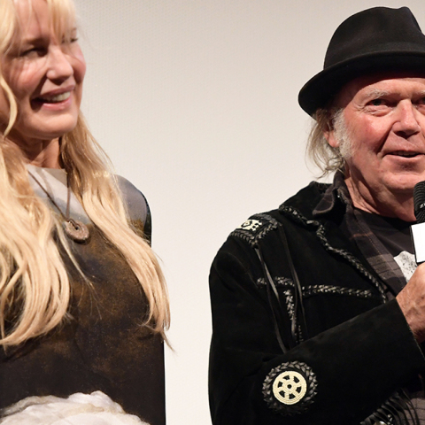 gettyimages-neilyoung.jpg