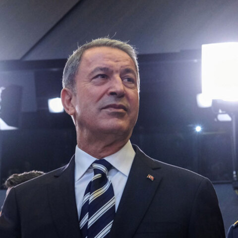 Χουλουσί Ακάρ 