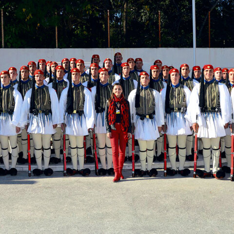 Δήμητρα Χατζηαδάμ, «Εύζωνες / Οι φύλακες των αφανών»