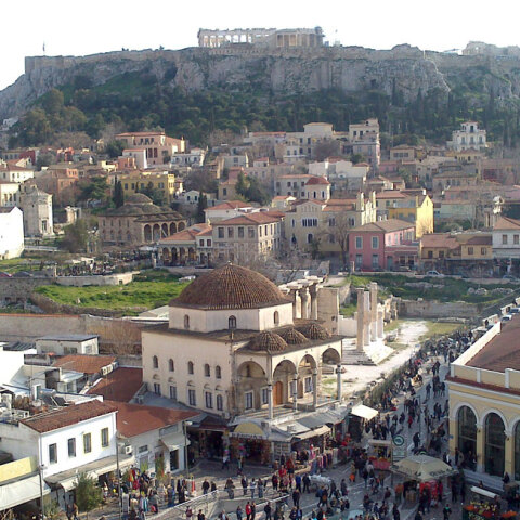 Πλατεία Μοναστηρακίου και το Τζαμί του Τζισταράκη