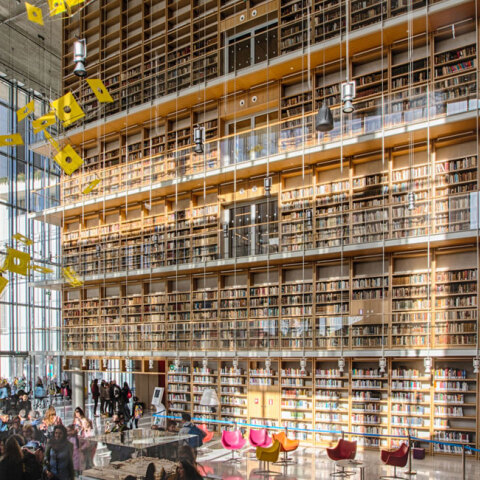 Πύργος Βιβλίων της Εθνικής Βιβλιοθήκης της Ελλάδος © ΕΒΕ / Νίκος Καρανικόλας