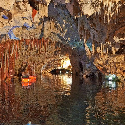 3+1 λόγοι για να επιλέξετε αυτά τα Χριστούγεννα τη Μάνη