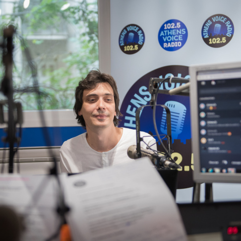 Ο Δημήτρης Αθανασιάδης διαλέγει τα 10 καλύτερα τραγούδια του 2018