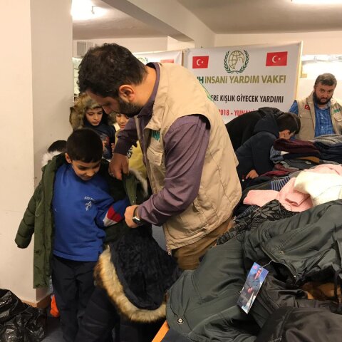 Η τουρκική ΜΚΟ İHH  δημοσίευσε φωτογραφικό υλικό στα social media από κάποια δράση της στην Αθήνα