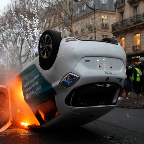 Παρίσι, Κίτρινα Γιλέκα